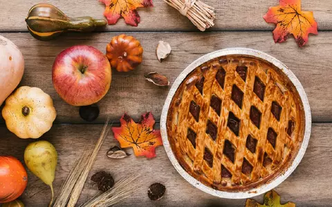 Rețetă de chec cu dovleac și nucă. Un desert simplu și gustos, ideal pentru sezonul rece