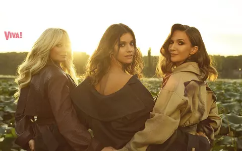 Ada Condeescu, Adela Popescu și Laura Cosoi, trio de poveste pe coperta VIVA! de noiembrie. Totul despre prietenia lor și ultimele noutăți din viețile lor de familie