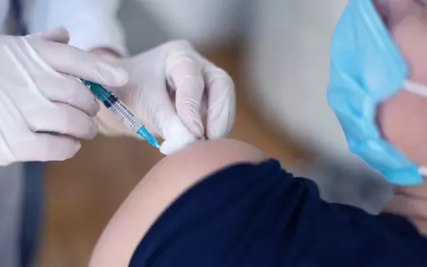 A început campania de vaccinare antigripală. Cine beneficiază de vaccin gratuit