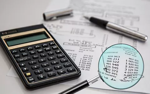 Declarația fiscală D406, impusă de la 1 ianuarie 2025. Se dau amenzi celor care nu o depun