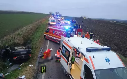 "Colegul meu fugea cu băiețelul în brațe spre ambulanță. Vocea gâtuită de plâns era resemnată... Este plânsul sufletului oricărui pompier când un copil își pierde viața". Relatare tulburătoare despre accidentul din Suceava în care au pierit 5 oameni