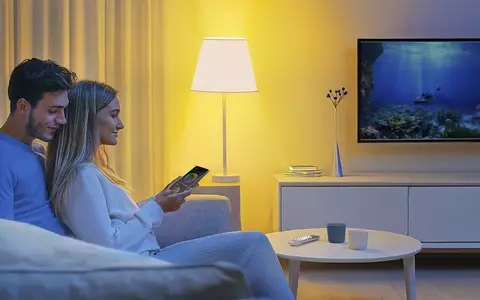 Crează-ți atmosfera preferată cu becurile inteligente Hama