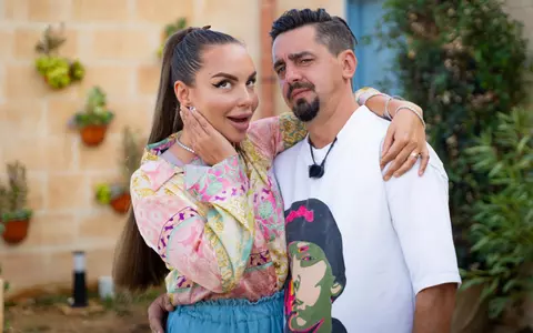 Cum gestionează Cosmin Natanticu și soția lui tensiunile în cuplu. De ce l-a blocat Eliza pe comediant pe social media, în trecut: „Avem noi discuțiile noastre...”