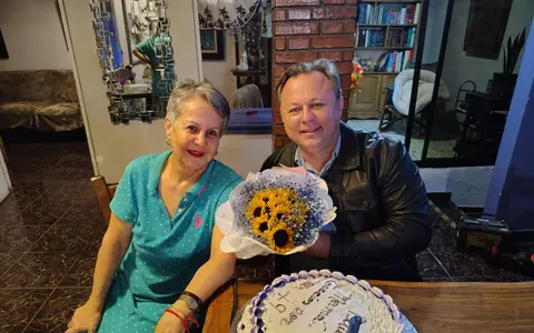 Ce mult a crescut fiul cel mic al lui Dragos Dolănescu! Darius a împlinit 14 ani și și-a serbat ziua la un grătar organizat de tatăl lui, în familie: ”La fiecare aniversare noi o felicităm mai întâi pe mama. Datorită ei...” / EXCLUSIV