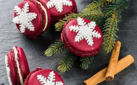 Delicii de Crăciun: Colecția Tematică de Prăjituri de la Cofetăria Armand