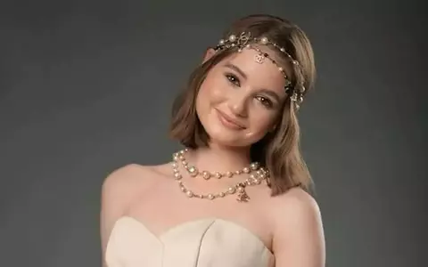 Irina Columbeanu a pozat ca un model profesionist, la 17 ani: „Semeni perfect cu mama ta”. Fiica Monicăi Gabor și a lui Irinel Columbeanu poartă o geantă de 30.000 de euro