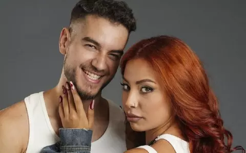 Cine este Theo Zeciu de la Power Couple. Are 26 de ani, a lansat o piesă cu Smiley și câștigă lunar aproape 53.000 lei doar din YouTube