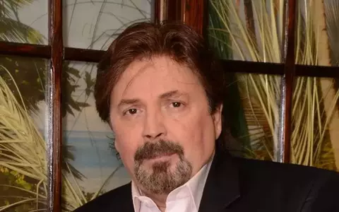 Cine este Adrian Daminescu. Provine dintr-o familie de muzicieni, este la a treia căsătorie și a învins cancerul