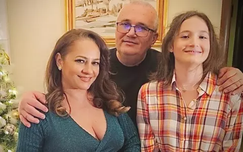 De ce Carmen Trandafir nu s-a mutat din primul moment cu actualul ei soț, Emil Grădinescu: „Azi luam o bluză, a doua zi mai luam o fustiță, să nu simtă...”