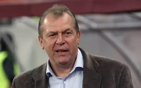 Helmut Duckadam l-a avut drept model în viață pe tatăl său vitreg: „Ne-a crescut pe mine și pe fratele meu, niciodată nu ne-a certat. În sufletul meu, mă emoționează...” / Părinții au divorțat când el avea 16 ani