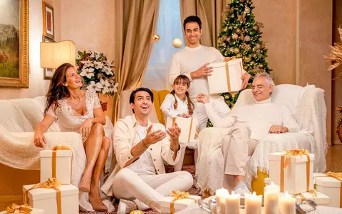 Cum sărbătorește familia Bocelli Crăciunul: „Este sărbătoarea preferată, datorită valorii sale religioase și ca o oportunitate de a fi toți alături de familiile noastre...”/ Matteo Bocelli va susține un concert în România în 2025