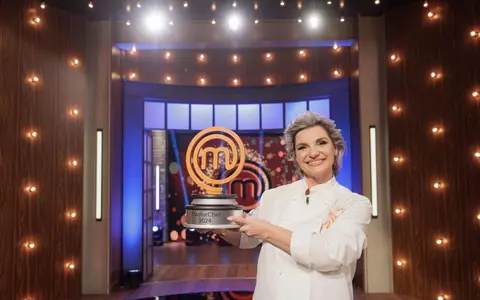 Georgiana Ene, câștigătoarea MasterChef, are o viață demnă de film. S-a măritat doar pentru că avea 35 de ani, a suferit de cancer și nu i-a spus nici măcar mamei, acum iubește cu adevărat, dar nu vrea să audă de nuntă și copii: "Nu au ținut relațiile pentru că m-am plictisit repede. Mi-e milă de fostul meu soț" / EXCLUSIV