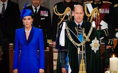 Prințul William și Kate Middleton au publicat tradiționala felicitare de Crăciun. Anul trecut, cuplul regal a fost acuzat că editează excesiv pictorialele