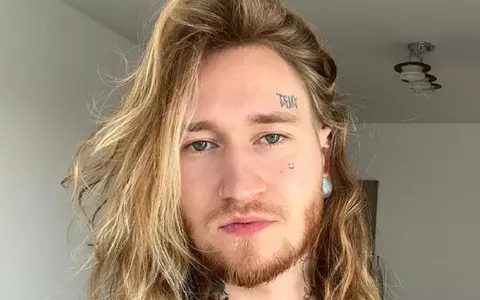 Cine este Alex Furman de la Survivor 2025. A fost lunetist în Israel, e magician, artist tatuator și a participat la mai multe emisiuni