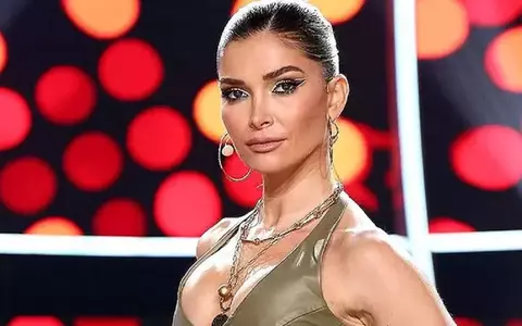 Alina Pușcas nu a fost la înmormântarea tatălui ei și nici măcar acum nu știe unde e mormântul: "Știu unde este doar mormântul bunicilor". Părinții ei s-au despărțit când avea doar 3 ani