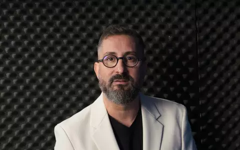 Cosmin Savu de la „România, te iubesc!”, amenințat cu arma în timpul unei investigații: „Am avut kalașnikovul la cap”. Prin ce pericole a mai trecut din cauza meseriei