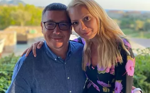 Cum arată acum Irina Ponta, fiica Dacianei Sârbu și a lui Victor Ponta. La aproape 17 ani, adolescenta seamănă leit cu tatăl său: "Și peste 70 sau 700 o fie tot fata iubită a lui tati"