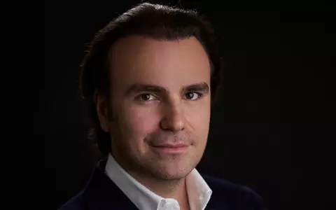 Cine este și cu ce se ocupă fiul lui Dinu Gheorghe. E politician, antreprenor și manager. Ce scrie în declarația lui de avere