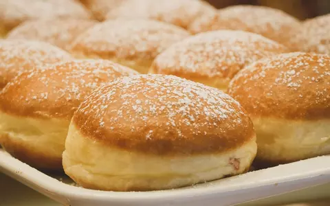 Cum prepară Cornelia Rednic cele mai delicioase gogoși