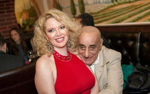 Oana Lis a povestit cum l-a prins pe Viorel cu altă femeie, pe care o și cunoștea: „N-am făcut scandal, mi-era rușine. M-a luat plânsul și am plecat. Am văzut..."
