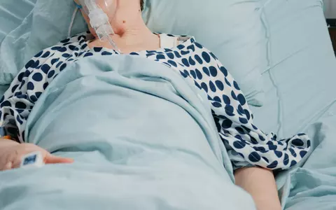 Primul caz confirmat în România de îmbolnăvire cu virusul HMPV. O orădeancă de 67 de ani a contractat boala / Cum se transmite și care sunt simptomele