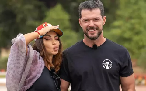 Cum arată sora lui Victor Slav și cum se înțeleg cei doi. Cătălina e mai mare decât prezentatorul TV și are o fiică: „A fost sprijinul meu și în școală, m-a protejat”