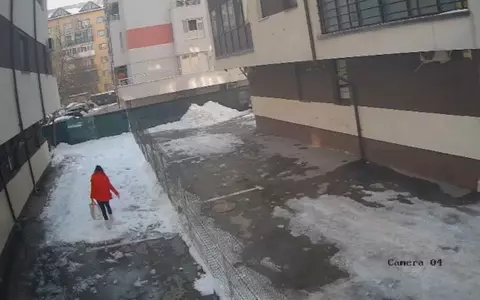 Primele măsuri luate după moartea femeii de 35 de ani, strivită de o bucată de gheață desprinsă de pe acoperișul blocului din Militari Residence. Cine este vinovat de tragedie