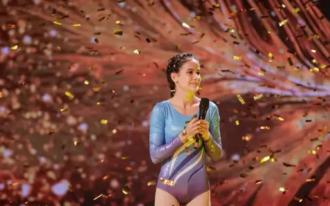 Cine este Damaris Lupu, Golden Buzz-ul lui Dragoș Bucur, la Românii au talent. Fetița e pasionată de contorsionism și se antrează singură, pe un covor, în fața blocului