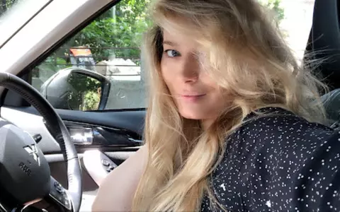 Laura Cosoi, revoltată după ce a fost sancționată de polițiștii de la Rutieră cu 2.400 de lei: "Cum își permite un om de rând o astfel de amendă? Cum sunt stabilite astfel de amenzi?". Care a fost motivul