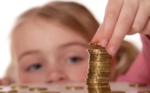 Când se plătesc alocațiile pentru copii în luna februarie 2025