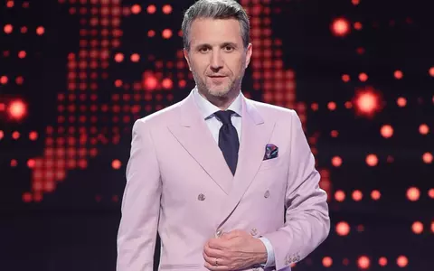 De ce Andi Moisescu a fost crescut de bunici până la 7 ani: „Am venit pe lume prematur. După ce am fost pus pe linia de plutire, m-au dus la gară și...”. A fost părăsit de tată în copilărie