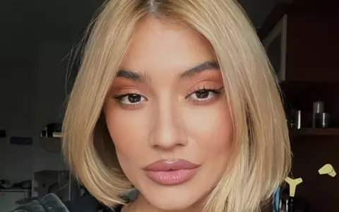 Andia a fost victima bullyingului în adolescență: „Am făcut terapie. Pentru mine, muzica este în continuare un refugiu”. Cum a devenit cântăreață și ce compromisuri a făcut în carieră / EXCLUSIV