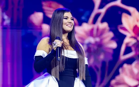 Paula Seling a lansat "Dor în destin", varianta LIVE de la Sala Palatului, un cântec pentru cei care se iubesc dincolo de timp și spațiu