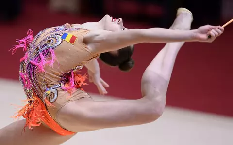 Mărturii șocante ale sportivelor din lotul olimpic de gimnastică ritmică: "Un băț peste umăr, peste cap, peste coc, peste picioare, niște unghii băgate în carne...". La ce abuzuri inimaginabile au fost supuse