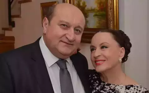 Maria Dragomiroiu și Bebe Mihu au botezat o fetiță în America: „Nu putem refuza prieteni care își doresc să păstreze o legătură strânsă cu România”. Solista și soțul ei au fost nași de opt ori, peste Ocean / EXCLUSIV