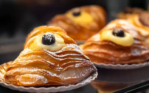 Rețetă de sfogliatella – desertul italian cu foietaj crocant și umplutură de ricotta și portocală