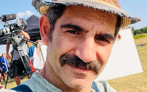Toma Cuzin nu mai poate să meargă nici până la piață de când îl joacă pe Firicel în serialul Las Fierbinți: „Dacă ai norocul sau șansa să joci ca mine într-un serial, Bucureștiul devine ca un sat"