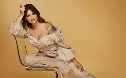 Laura Mușuroaea, ofertată cu 20.000 de euro să-l promoveze pe Călin Georgescu. Reacția influenceriței: "Alegerea politică este personală a fiecăruia, la fel ca și religia"