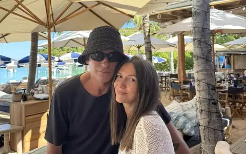 Adela Popescu a avut un șoc atunci când a văzut cu ce rochie a așteptat-o Radu Vâlcan în Thailanda: "Poate are ceva probleme oftalmologice"/ Replica soțului