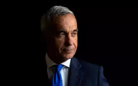Călin Georgescu, reacție dură după perchezițiile de miercuri: "De toate călătoriile lui Iohannis sau ale lui Ciolacu cu avioane private pe banii poporului nu mai spune nimeni nimic? De casele lui Iohannis?"