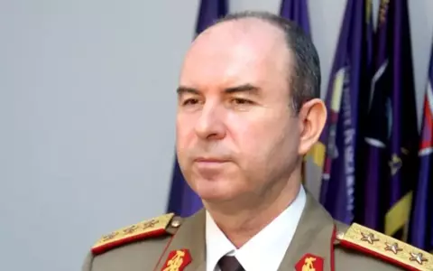 Dosarul generalului Cătălin Zisu: procurorii au găsit 4.600 de tablouri, 3.600 de sticle de băutură și zeci de ceasuri de lux originale