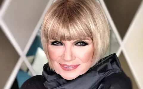 Cine este Doina Levintza. Are peste 100 de prezentări de modă și este furnizor oficial al Casei Regale din România