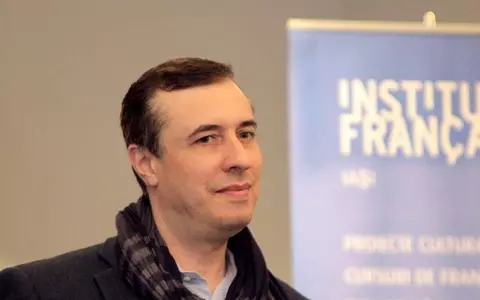 George Bondor, cunoscut profesor ieșean, s-a sinucis, la 53 de ani: "Un filosof subtil si rafinat. Un coleg si prieten minunat". A fost găsit spânzurat de soția sa