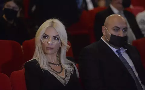 Laura Vicol susține că Nordis, firmă în insolvență, își continuă activitatea. Cum îl apără pe Vladimir Ciorbă, soțul ei: „Blocurile sunt contruite, se finalizează. Toți muncesc, s-au ridicat măsurile...”
