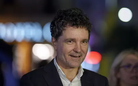 Ce avere are Nicușor Dan. A primit donații de peste 1 milion de lei când a candidat la Primăria Capitalei, încă locuiește cu chirie și nu și-a schimbat mașina