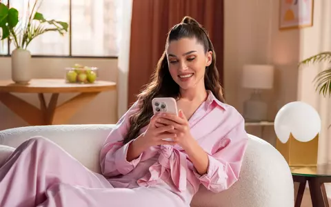 Răsfăț de primăvară: secretele de skincare ale lui Theo Rose