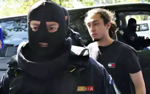Tatăl traficantului de droguri Tudor Duma, zis Maru, a cerut ordin de restricție contra propriului său fiu. Ciprian Ioan Duma este un cunoscut om de afaceri