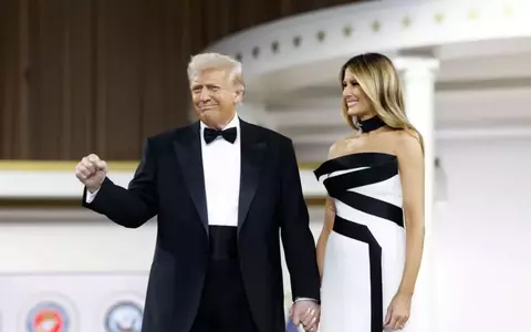 Donald Trump a invitat-o pe Melania la o cină romantică, în avionul prezidențial, după funeraliile Papei Francisc: "Nu am avut timp să îi cumpăr un cadou"/ Prima Doamnă împlinește astăzi 55 de ani