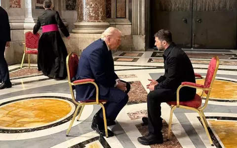 Donald Trump și Volodimir Zelenski, întâlnire într-un loc sacru, la Basilica San Pietro, înainte de funeraliile Papei Francisc. Au avut "o conversație foarte productivă"