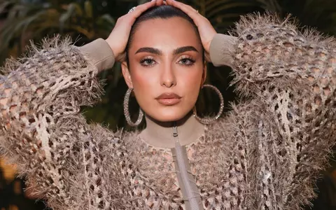 Alexia Eram donează o parte dintre hainele pe care nu le mai poartă: „Unele le țin acolo poate revine moda sau nu le pot da că îmi amintesc de ceva"